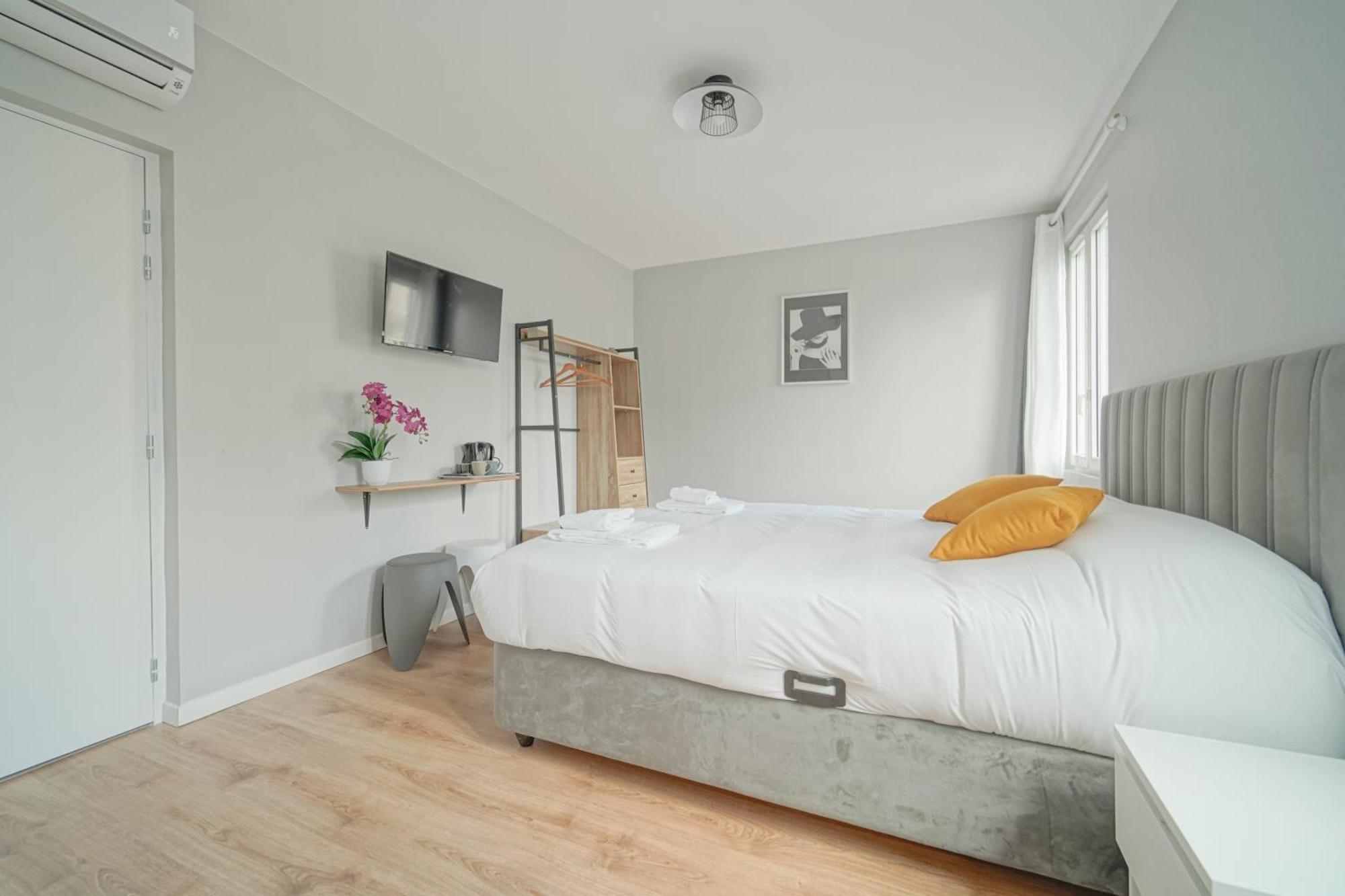 Trianon Saint Ouen Hotel Kültér fotó