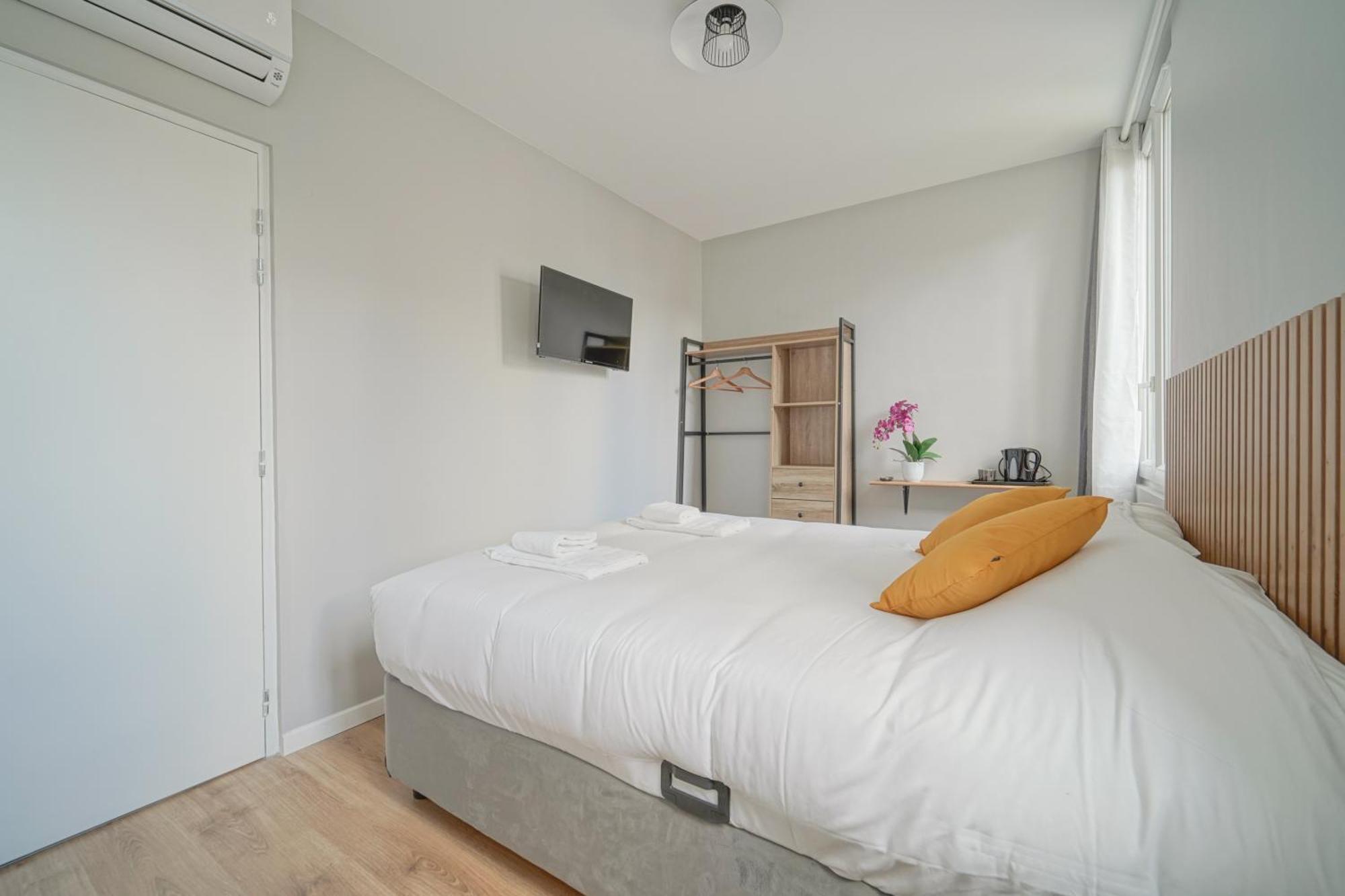 Trianon Saint Ouen Hotel Kültér fotó